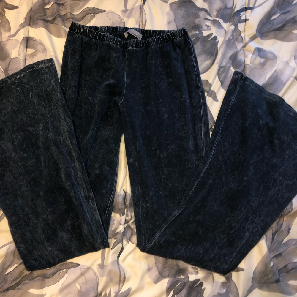 Bell bottom boutique jeggings